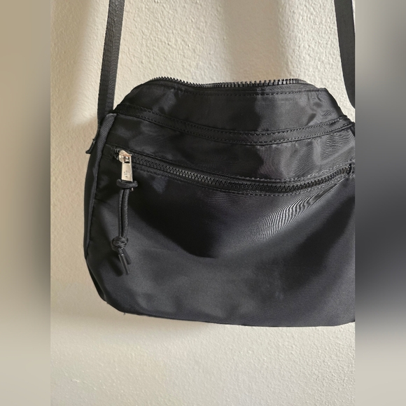 Bearpaw Black Crossbody - Picture 8 of 8